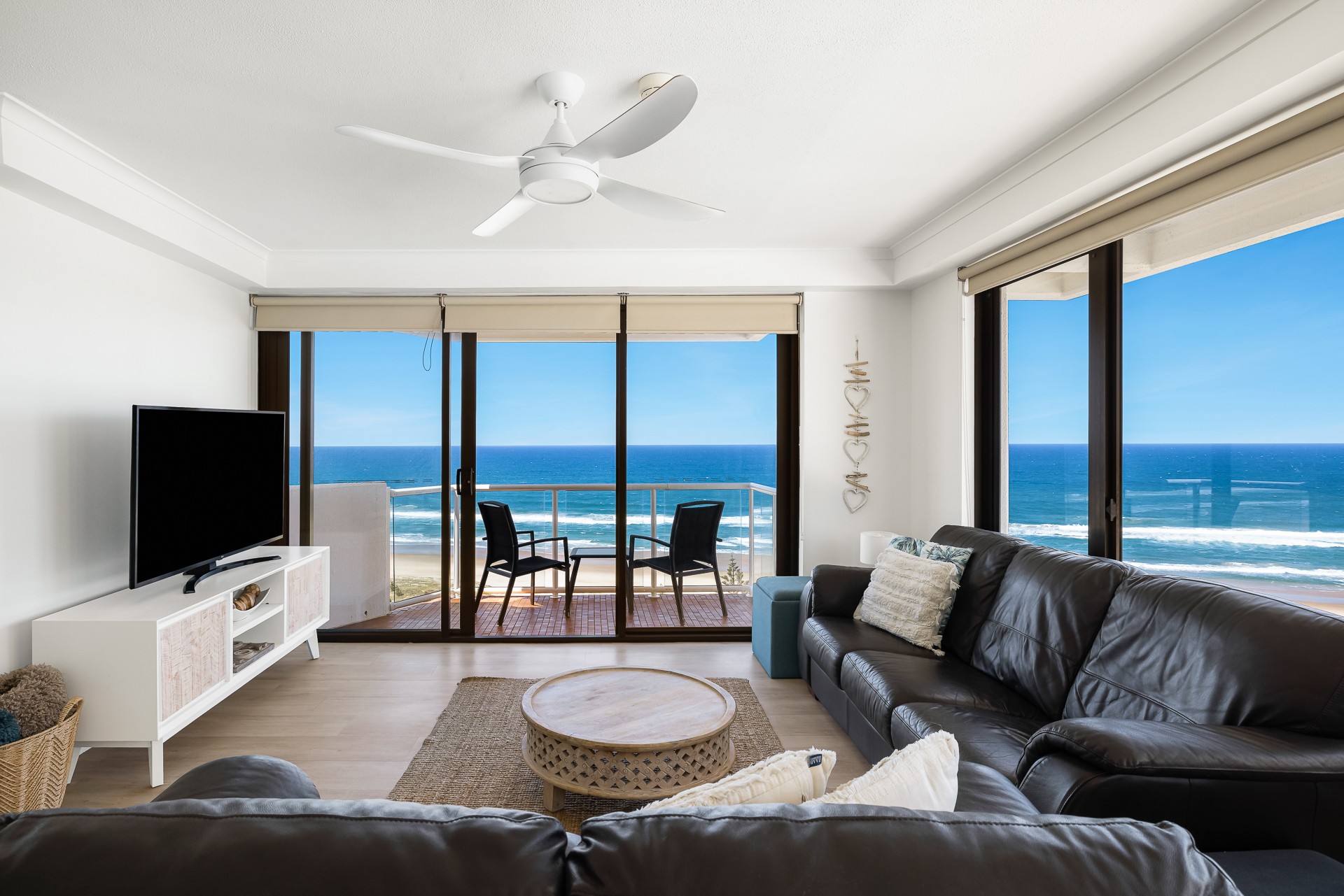 2 Bedroom Apartment with Ocean View – Floors 9-16